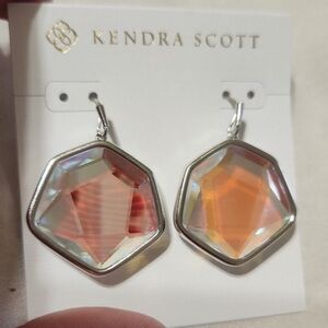 KENDRA SCOTT ‘Vanessa’ Clear Crystal 6-Sided Rhodium Earrings Dust Bag & NEW NWT